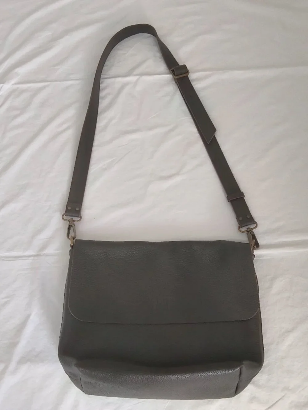 11600 Leather Crossbody Messenger Bag, crafted in Spain